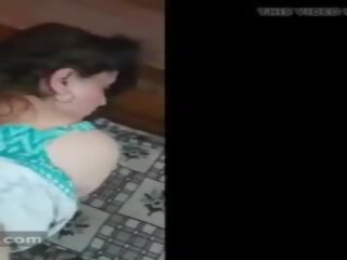 Indiýaly ýaşy ýeten aunty big amjagaz fucked with customer