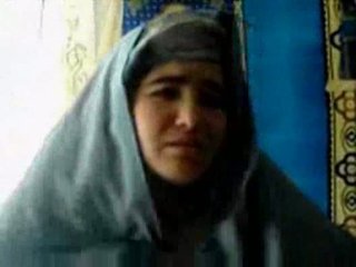 Tajik κορίτσι πατήσαμε με ένα pashton guy