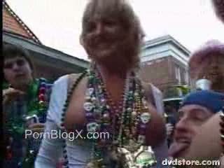 Party 3 - Mardi Gras T&amp;A 2004 #02