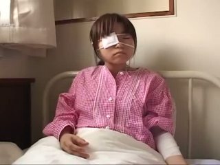 شاب اليابانية وقحة مع ruptured الثدي و الشرجي injury