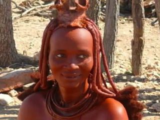 Nigerian luonnollinen afrikkalainen tyttö