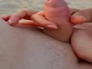 Mutlu küçük floppi göğüsler jerked üzerinde the ayakkabılar, porn 89 | xhamster