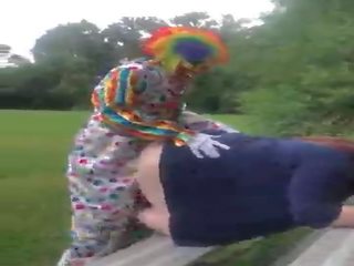 Gibby il clown fucks pawg in daylight