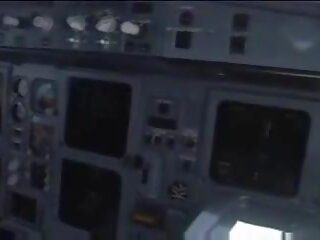 streap hotesse de l'air dans l'avion - F94
